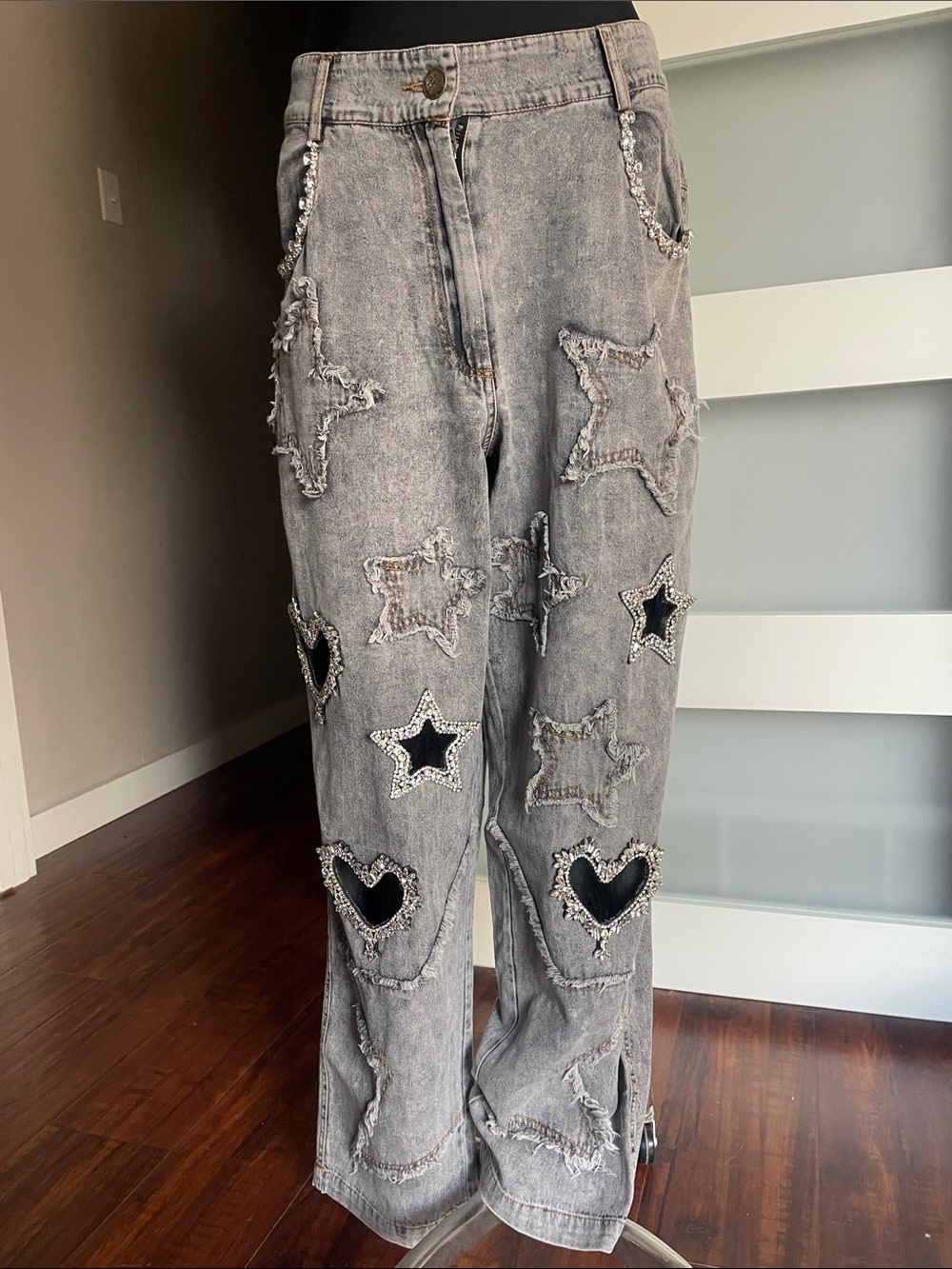 Gray Star & Heart Embellished Straight-Leg Jeans